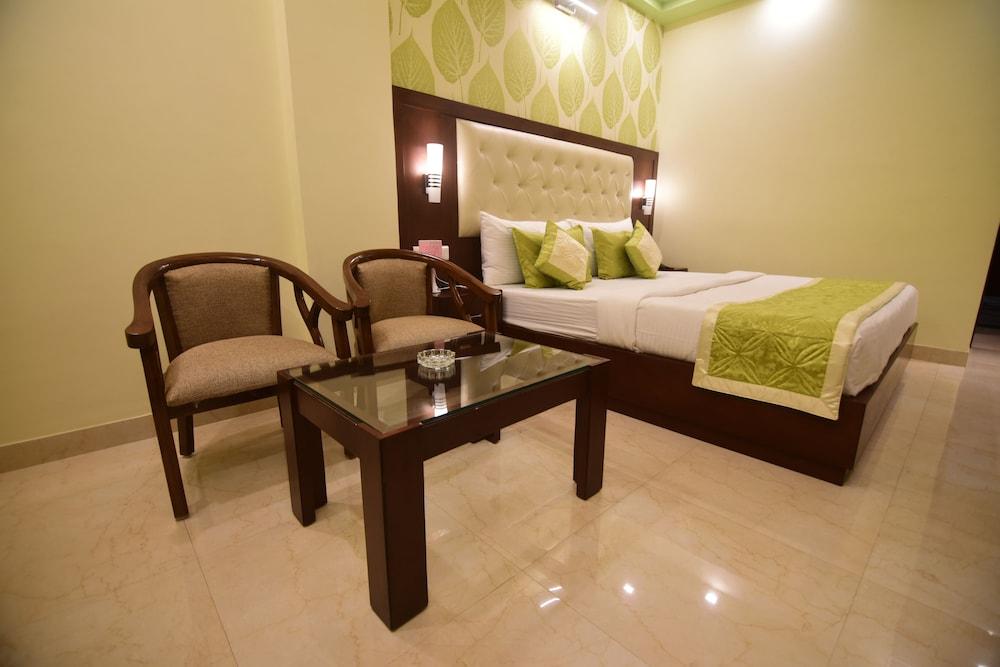 Hotel Varanasi Inn Kültér fotó