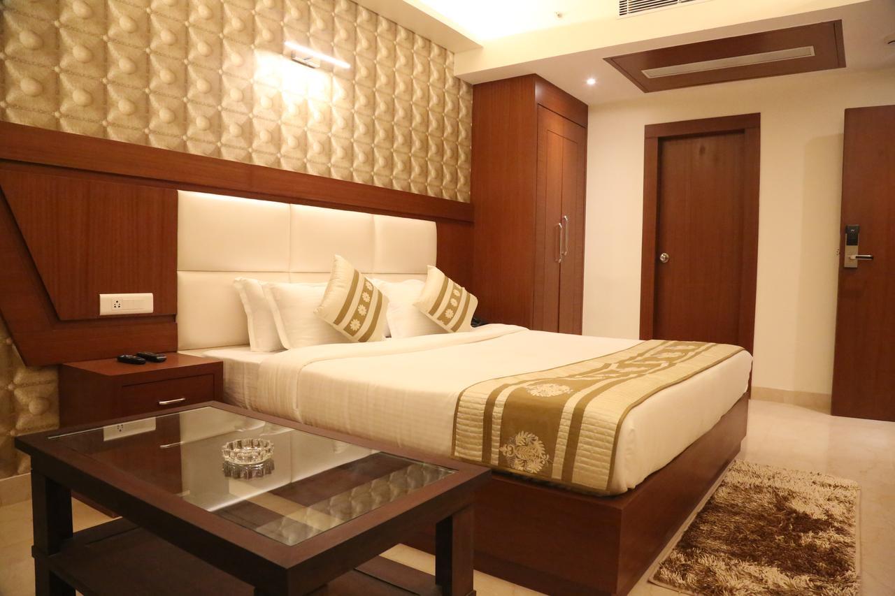 Hotel Varanasi Inn Kültér fotó