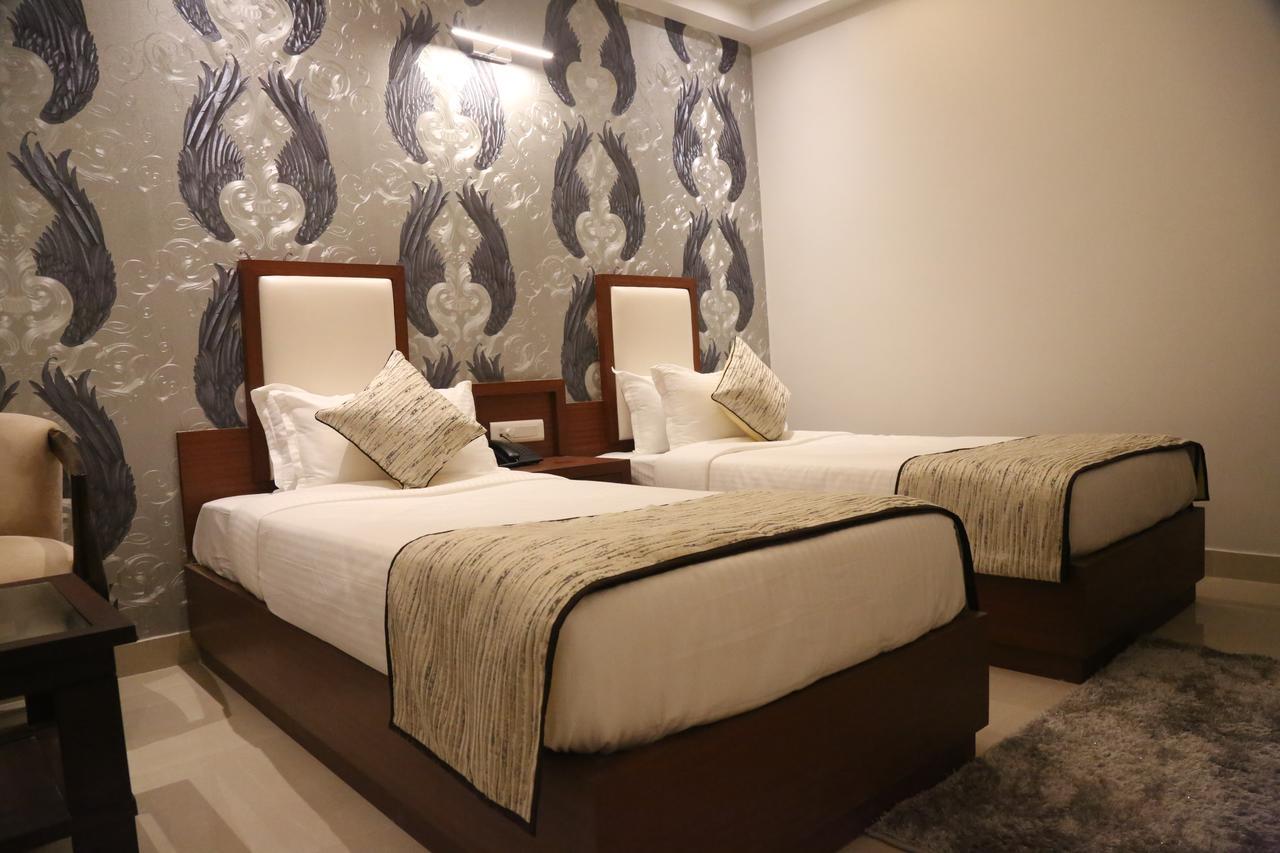 Hotel Varanasi Inn Kültér fotó