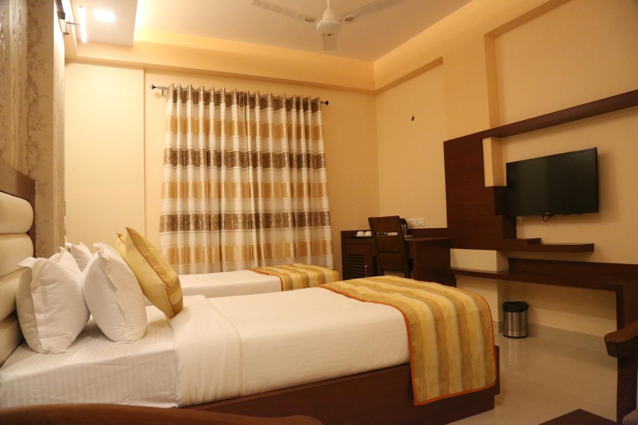 Hotel Varanasi Inn Kültér fotó