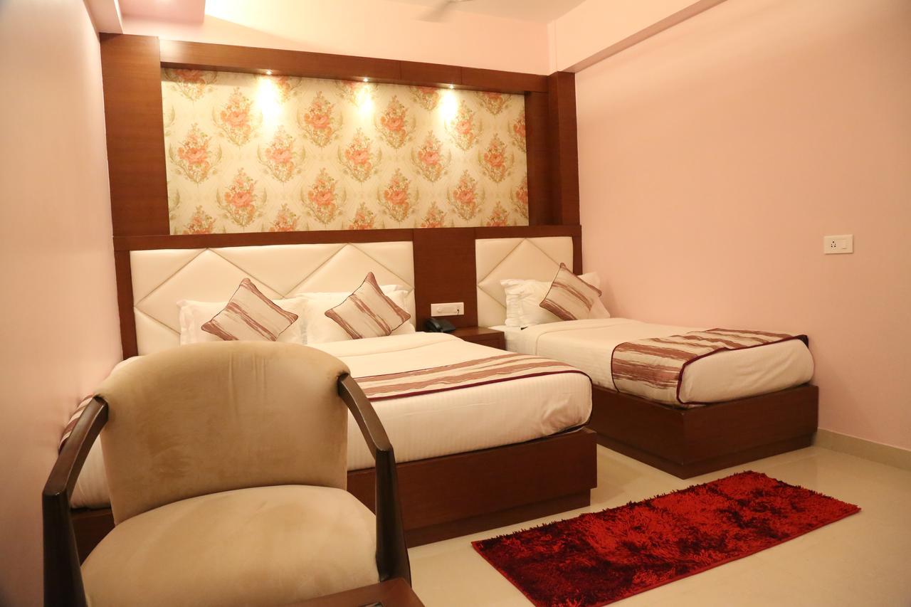 Hotel Varanasi Inn Kültér fotó