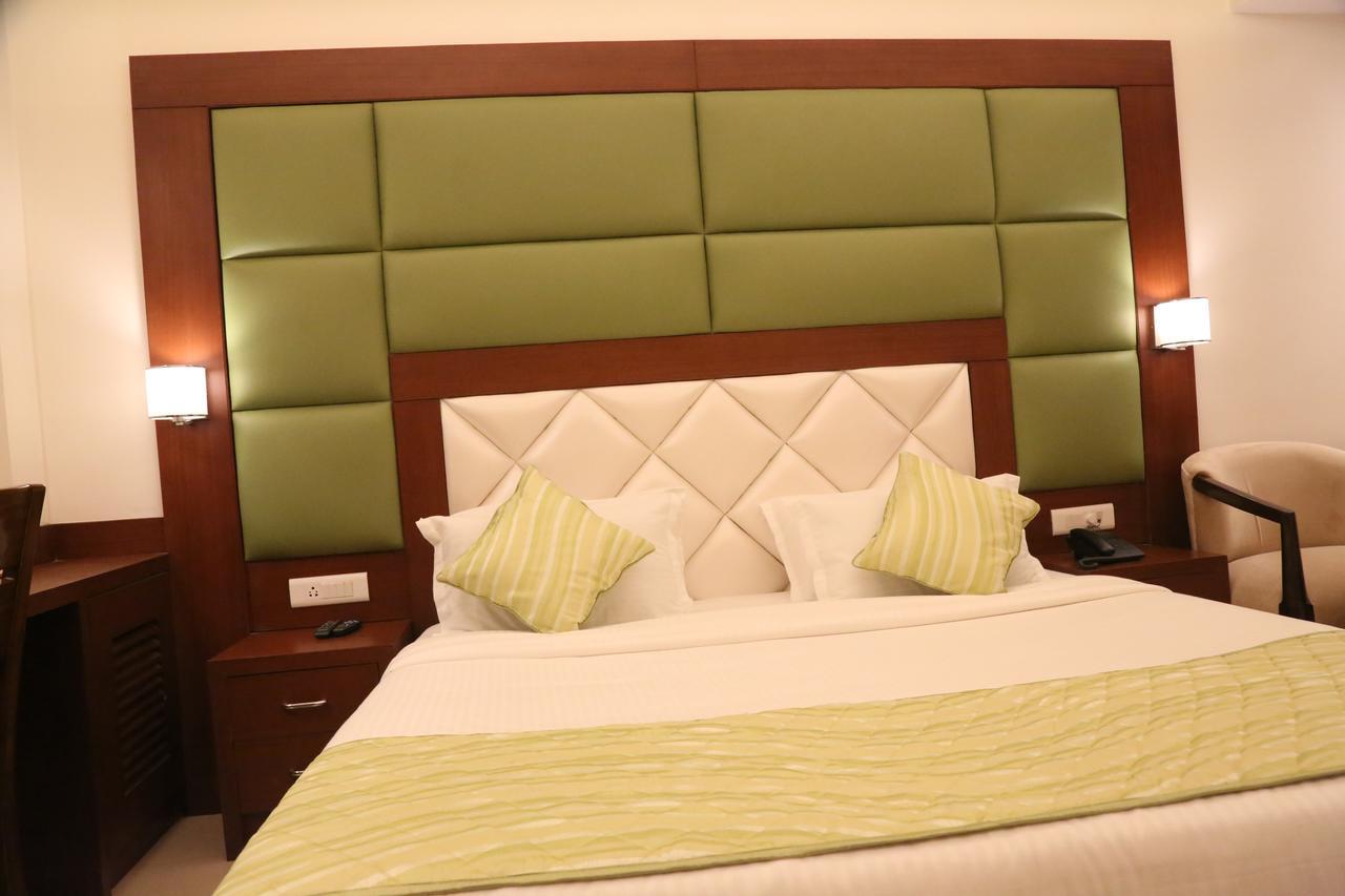 Hotel Varanasi Inn Kültér fotó