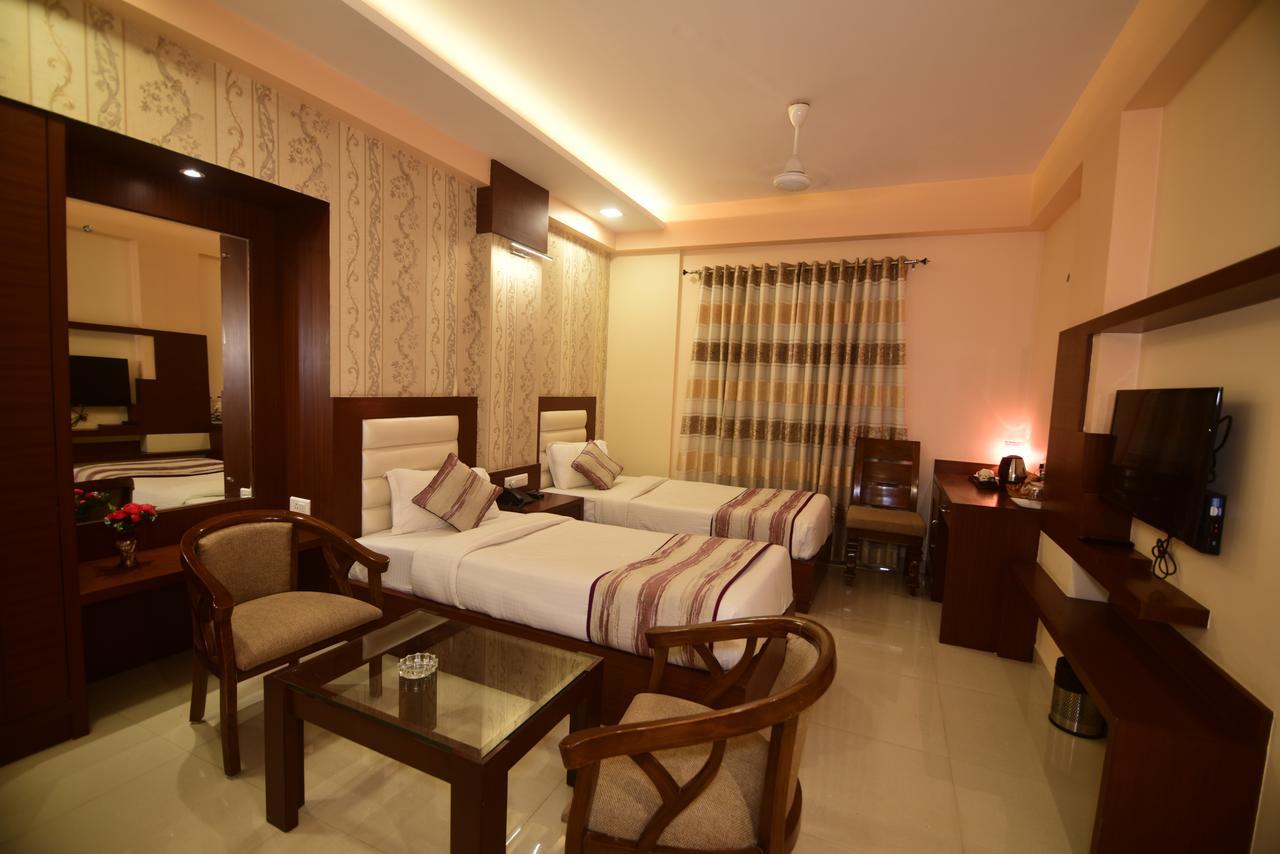 Hotel Varanasi Inn Kültér fotó